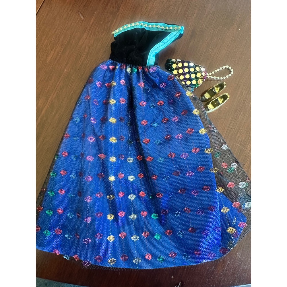1990s Lucky Fashion Corner Silver Gown  Shoes/bag Fits Barbies & Clone